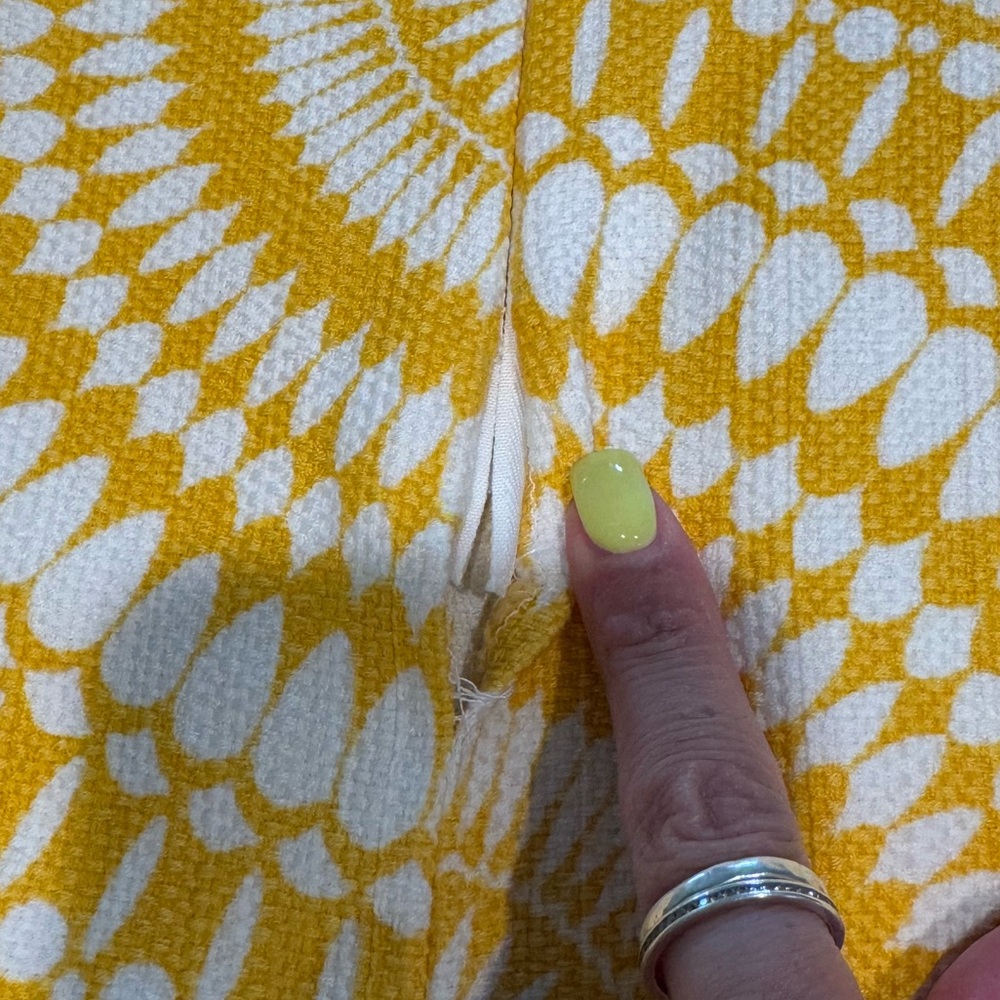 Women’s Taylor Yellow and White Patterned Dress - Picture 4 of 7